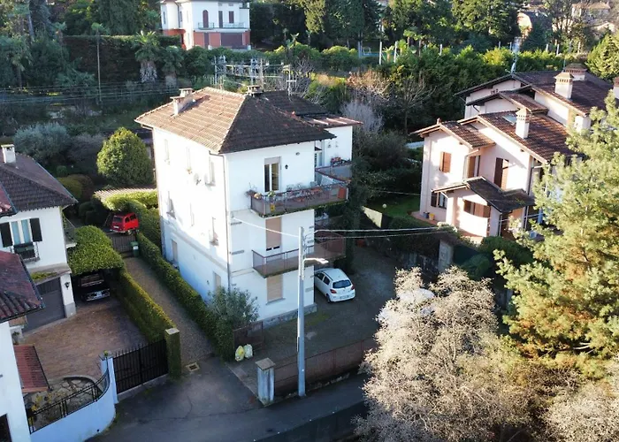 Piccolo Lupo Lägenhet Stresa